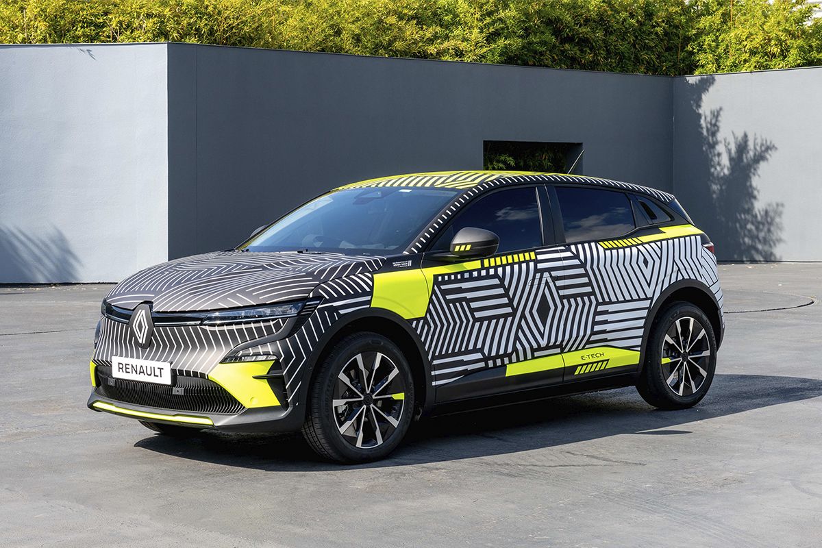 DEL MÉGANE eVISION AL NUEVO MÉGANE E-TECH ELECTRIC DEL MÉGANE eVISION AL NUEVO MÉGANE E-TECH ELECTRIC