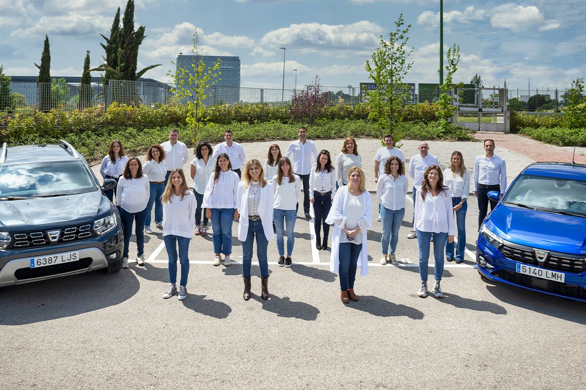 NUEVA ORGANIZACIÓN EN DACIA PARA AFRONTAR LA 3ª REVOLUCIÓN NUEVA ORGANIZACIÓN EN DACIA PARA AFRONTAR LA 3ª REVOLUCIÓN
