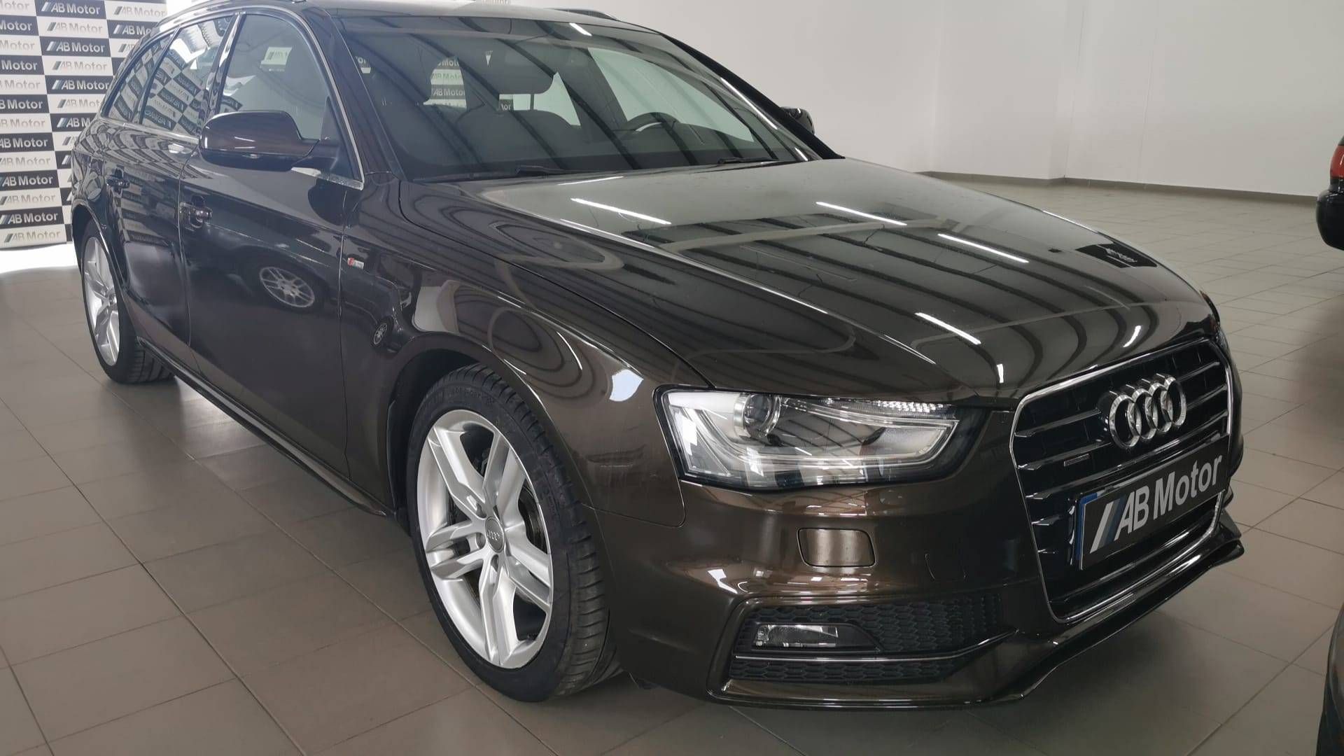 Llévate un Audi A4 Avant 1.8 TFSI S-Line por sólo 16.900€ Llévate un Audi A4 Avant 1.8 TFSI S-Line por sólo 16.900€