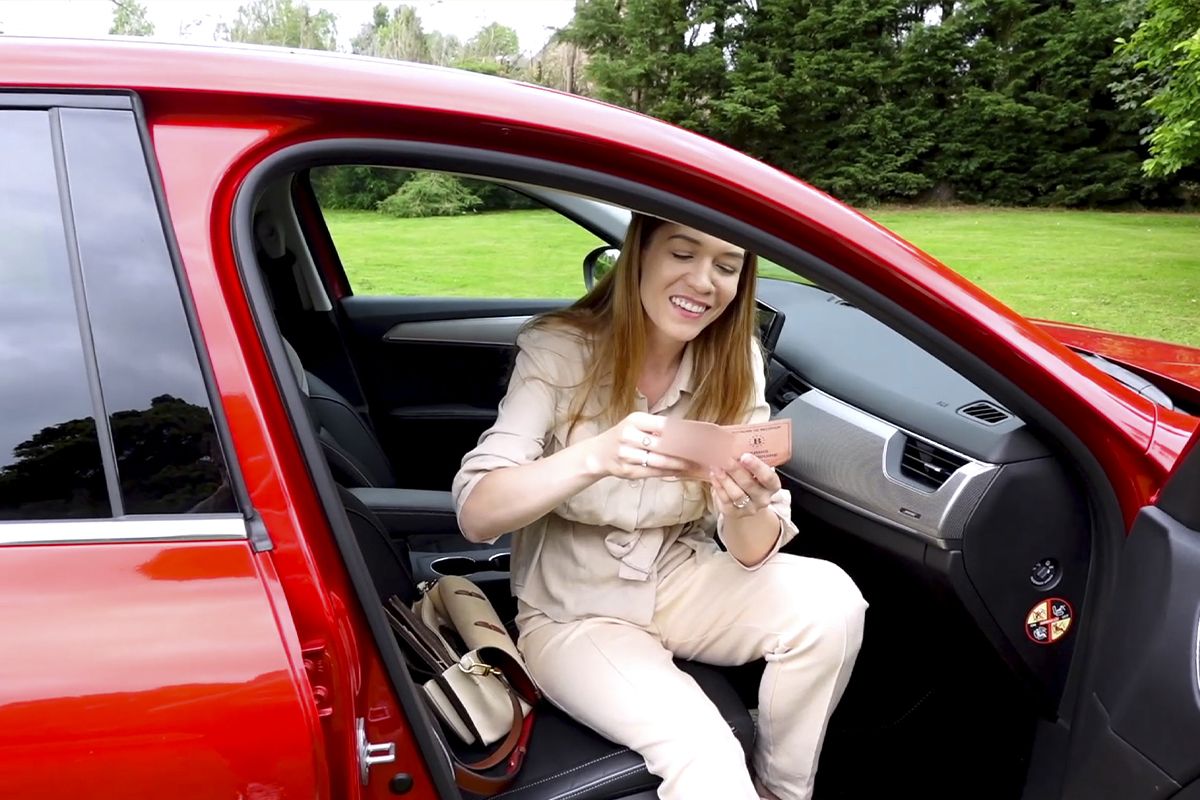 STORY RENAULT: Todo listo para salir de vacaciones STORY RENAULT: Todo listo para salir de vacaciones