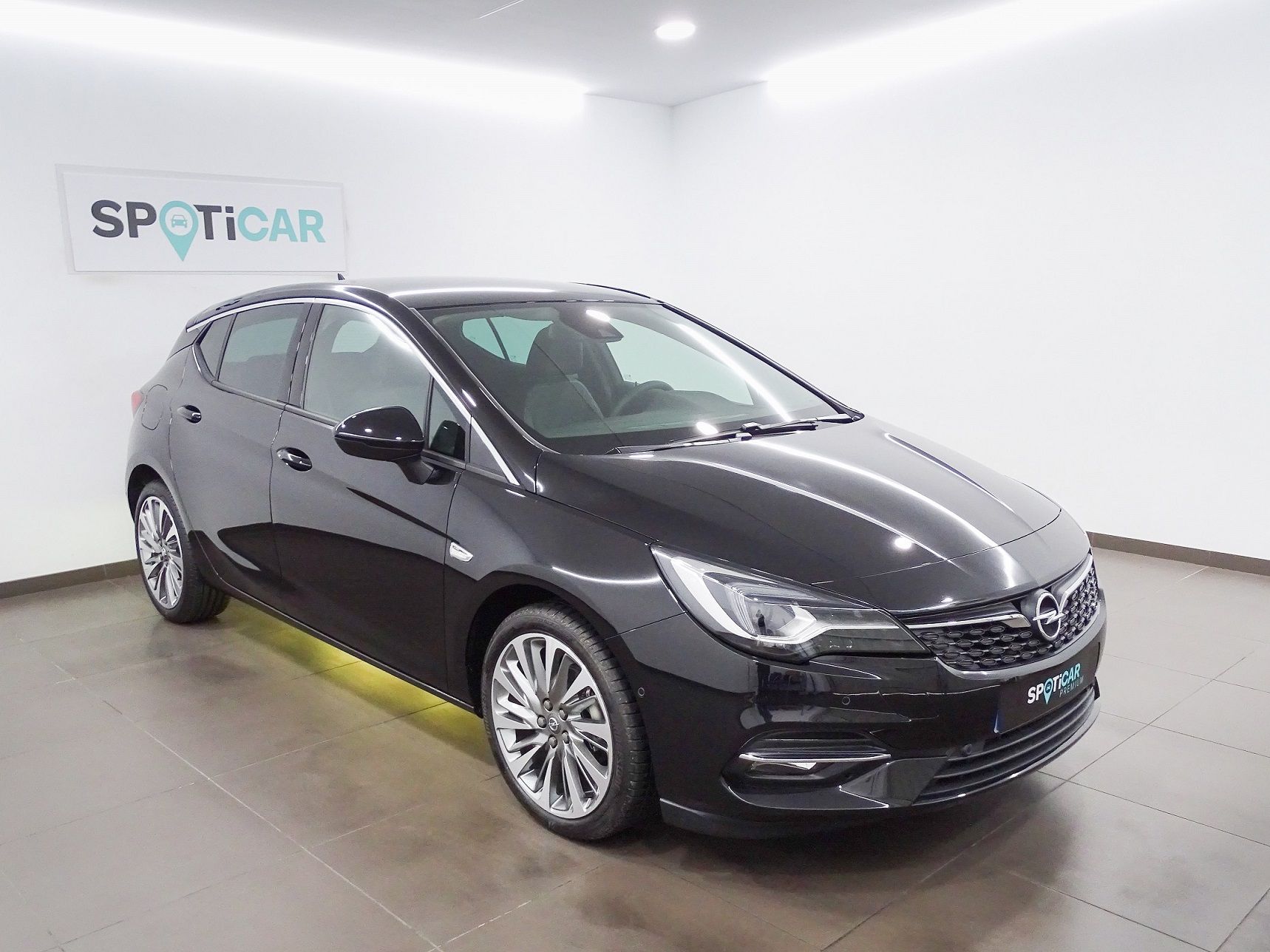 Opel Astra. Desde 6€/hora Opel Astra. Desde 6€/hora