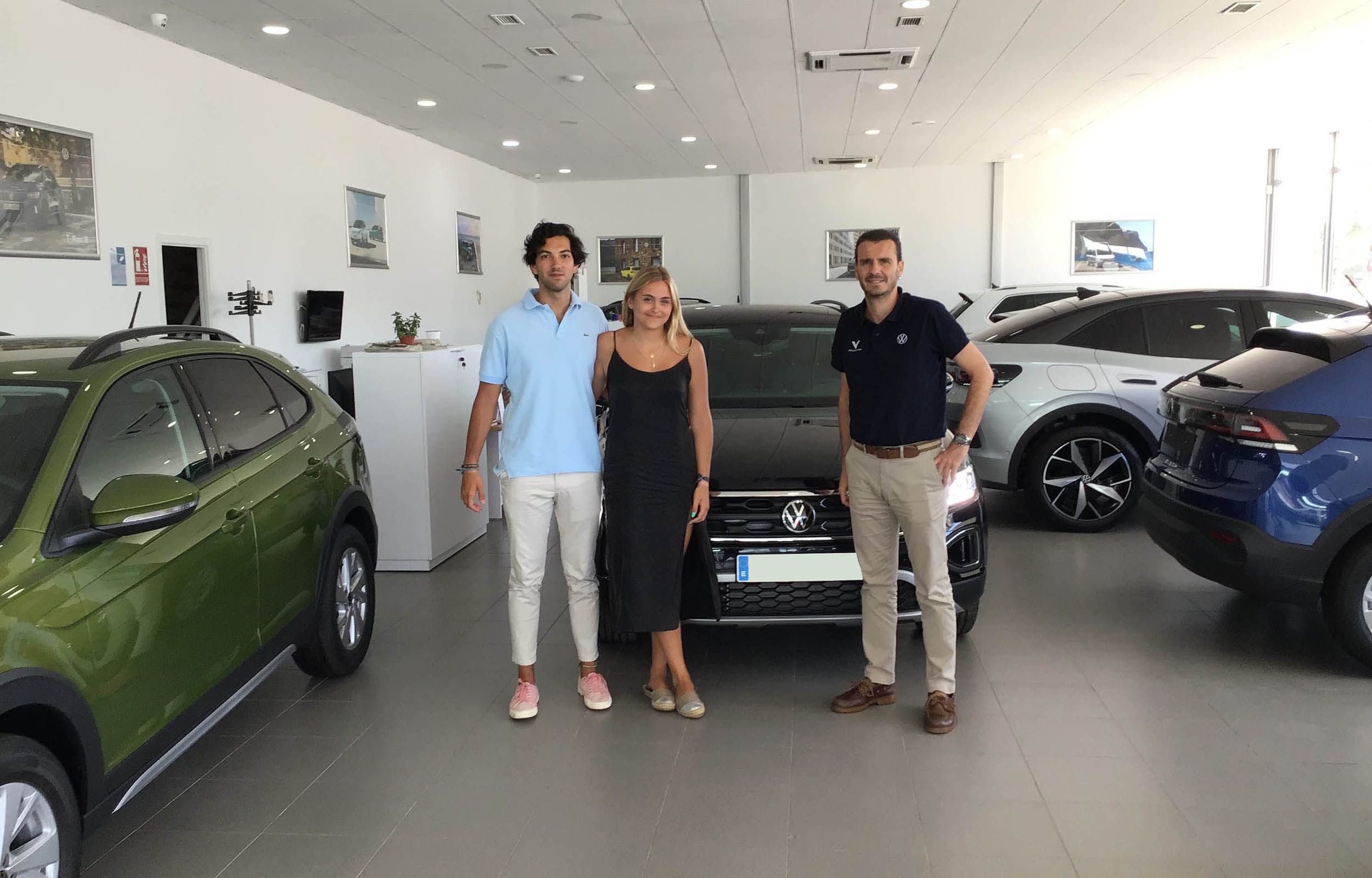 Entrega Volkswagen T-Roc a Rogelio Entrega Volkswagen T-Roc a Rogelio
