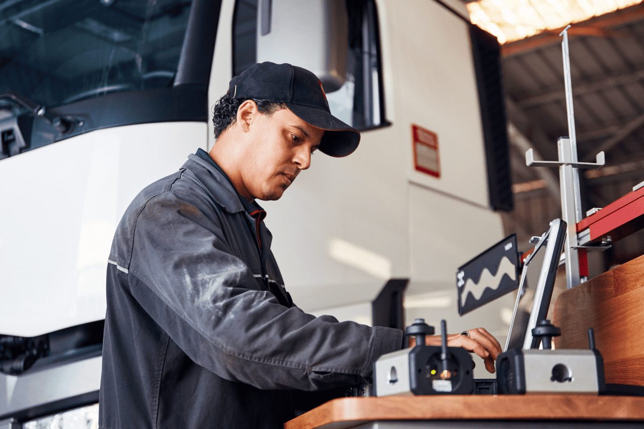 RENAULT TRUCKS LANZA UNA NUEVA ACCIÓN PARA ASEGURAR LA PERFECTA MOVILIDAD RENAULT TRUCKS LANZA UNA NUEVA ACCIÓN PARA ASEGURAR LA PERFECTA MOVILIDAD