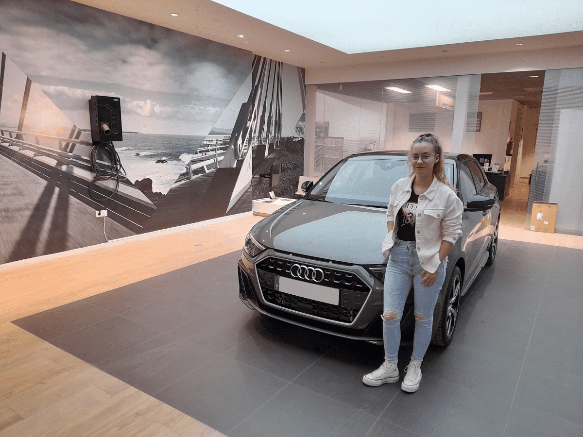 Entrega Audi A1 Sportback a Laura Entrega Audi A1 Sportback a Laura