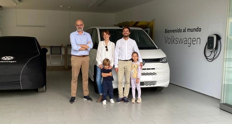 Entrega Volkswagen Multivan a Jesús Entrega Volkswagen Multivan a Jesús