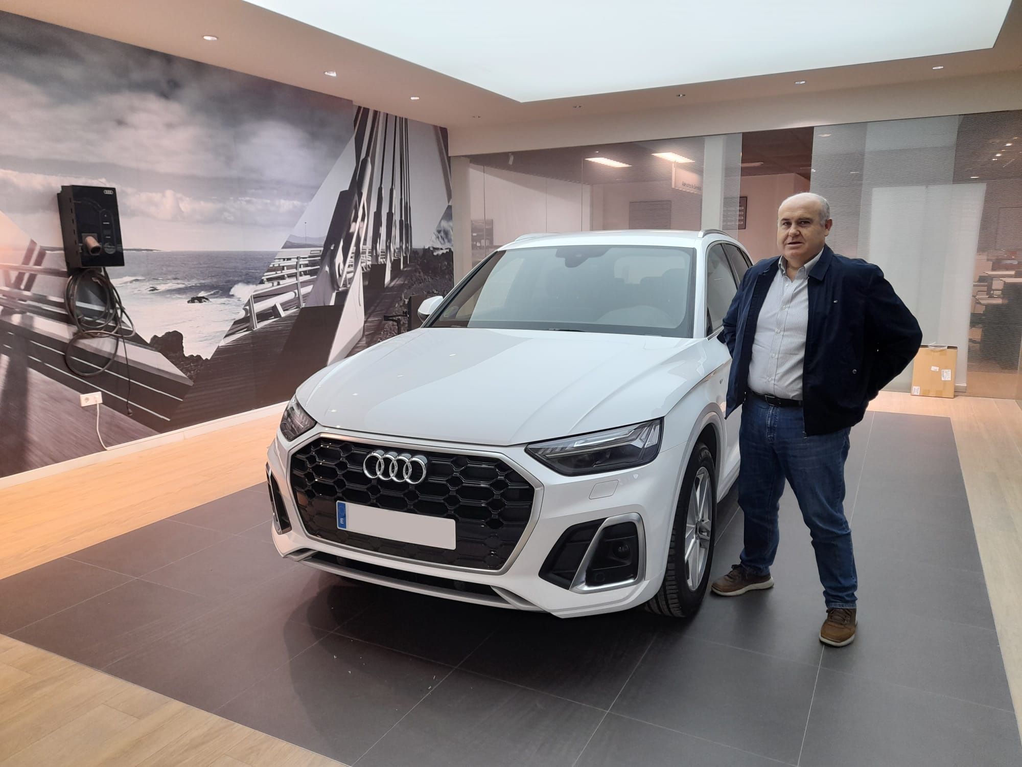 Entrega Audi Q5 a Vicente Entrega Audi Q5 a Vicente