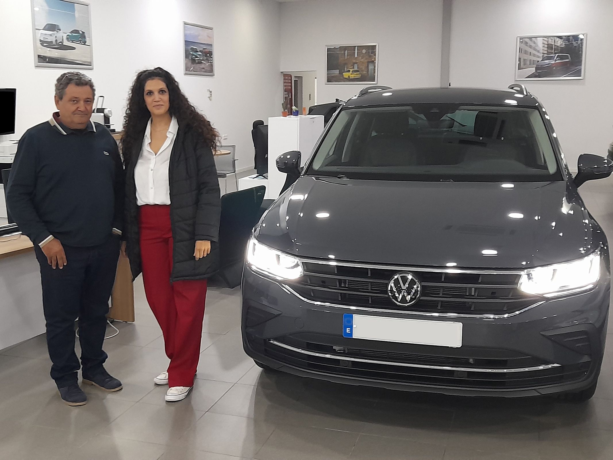 Entrega Volkswagen Tiguan a Mª Carmen Entrega Volkswagen Tiguan a Mª Carmen
