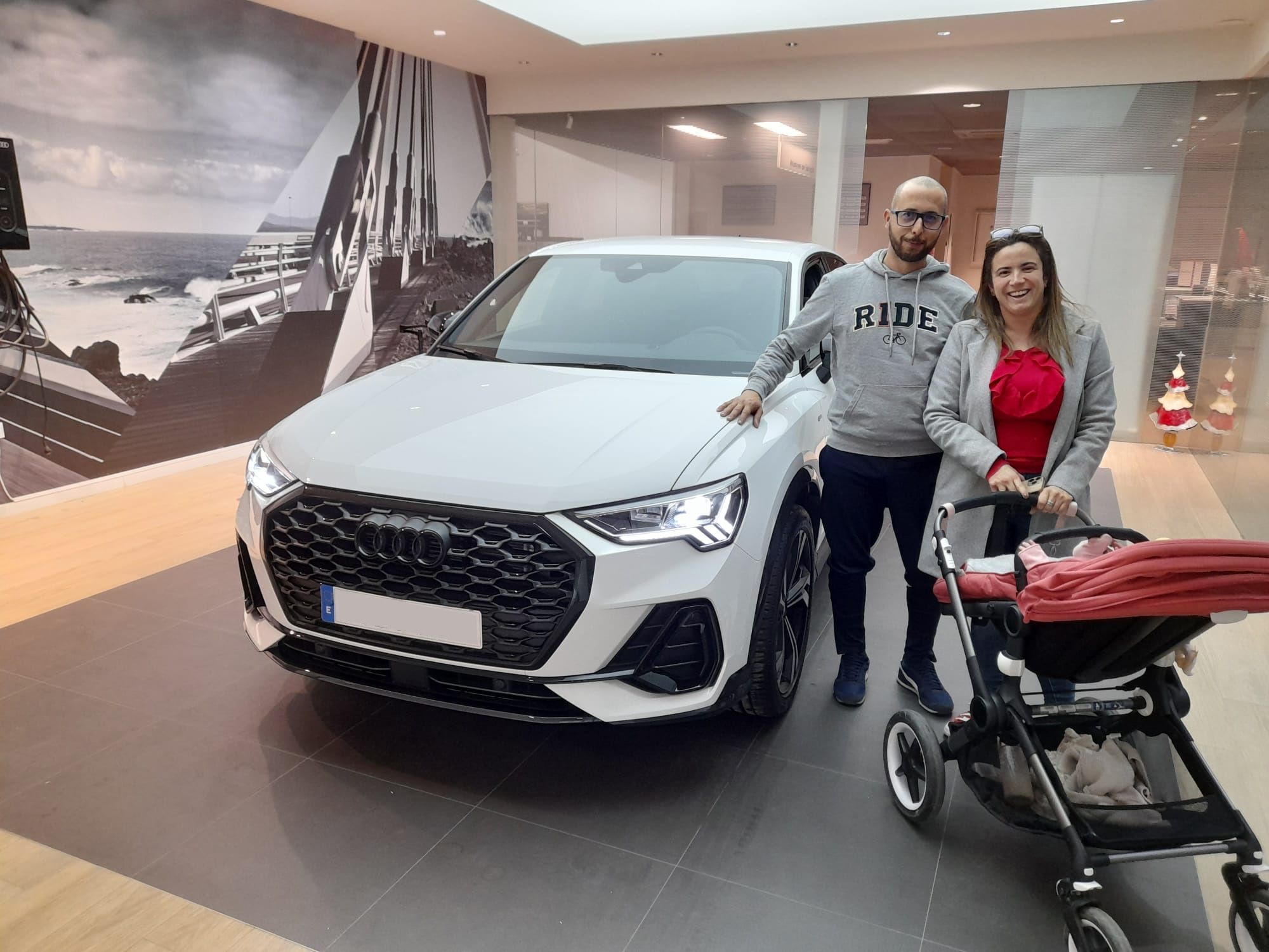 Entrega Audi Q3 Sportback a Marina y Rafael Entrega Audi Q3 Sportback a Marina y Rafael