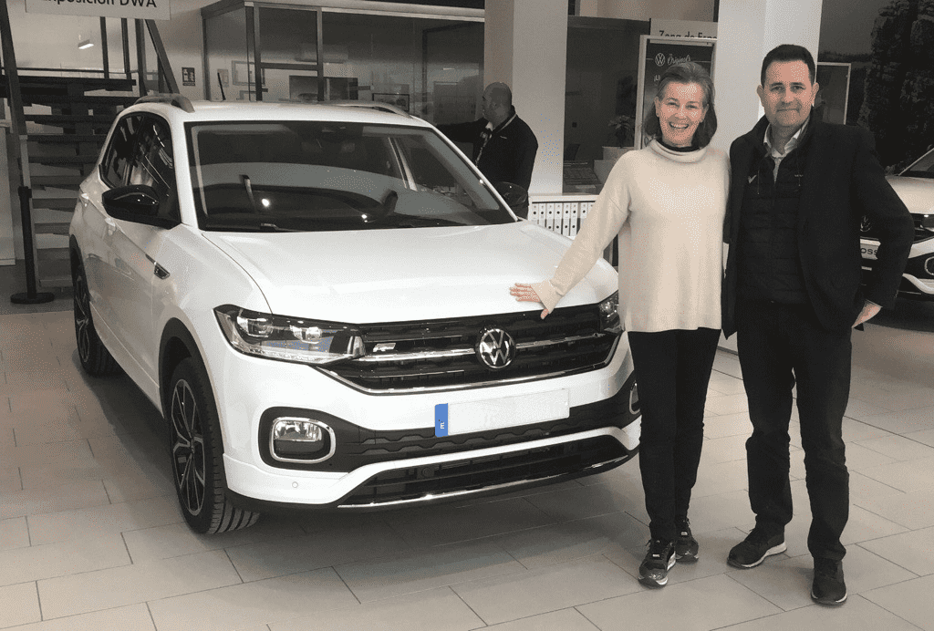 Entrega Volkswagen T-Cross a Juana Entrega Volkswagen T-Cross a Juana