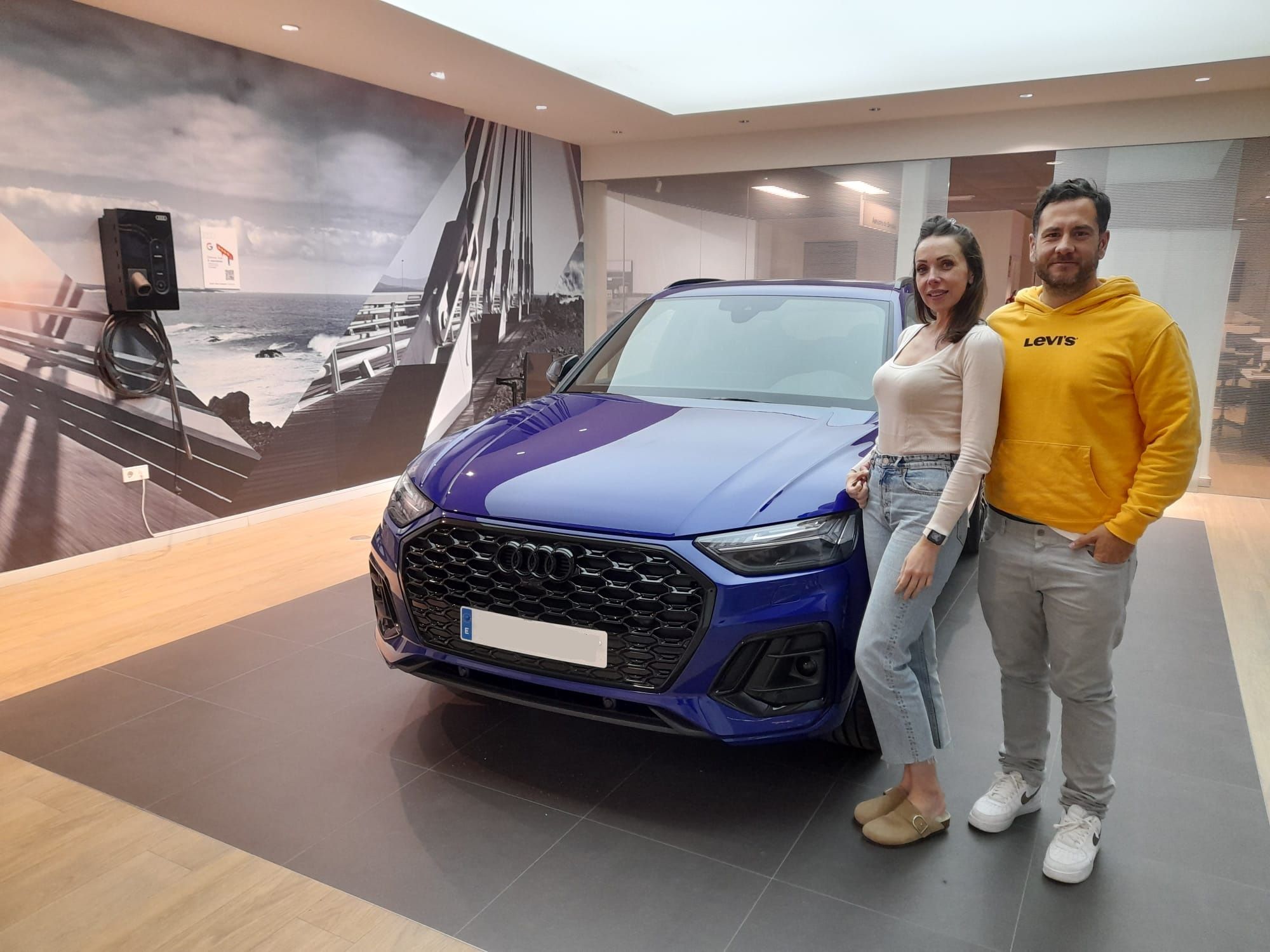 Entrega Audi Q5 Sportback a Macarena y Miguel Entrega Audi Q5 Sportback a Macarena y Miguel