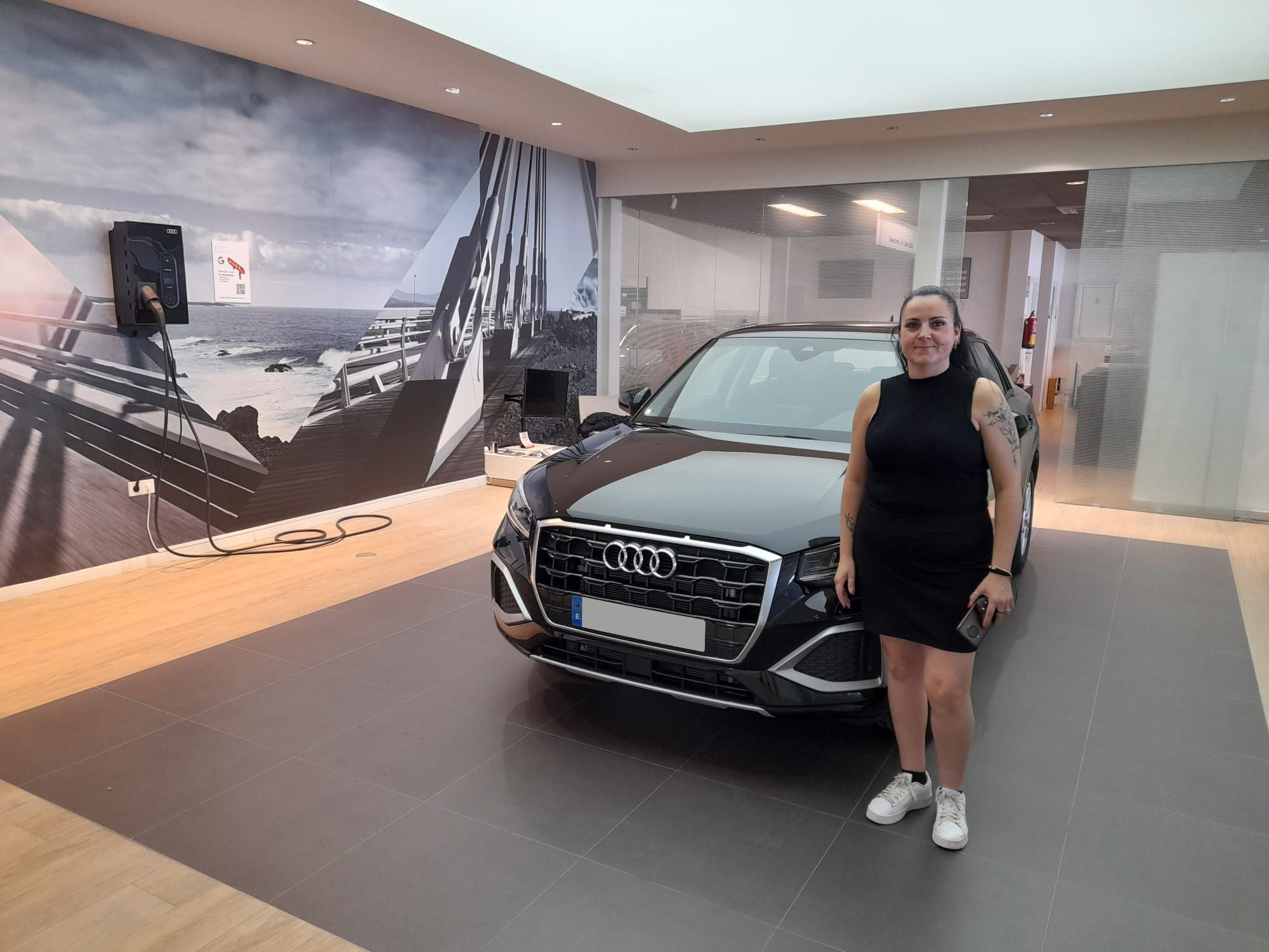 Entrega Audi Q2 a Carmen. Entrega Audi Q2 a Carmen.