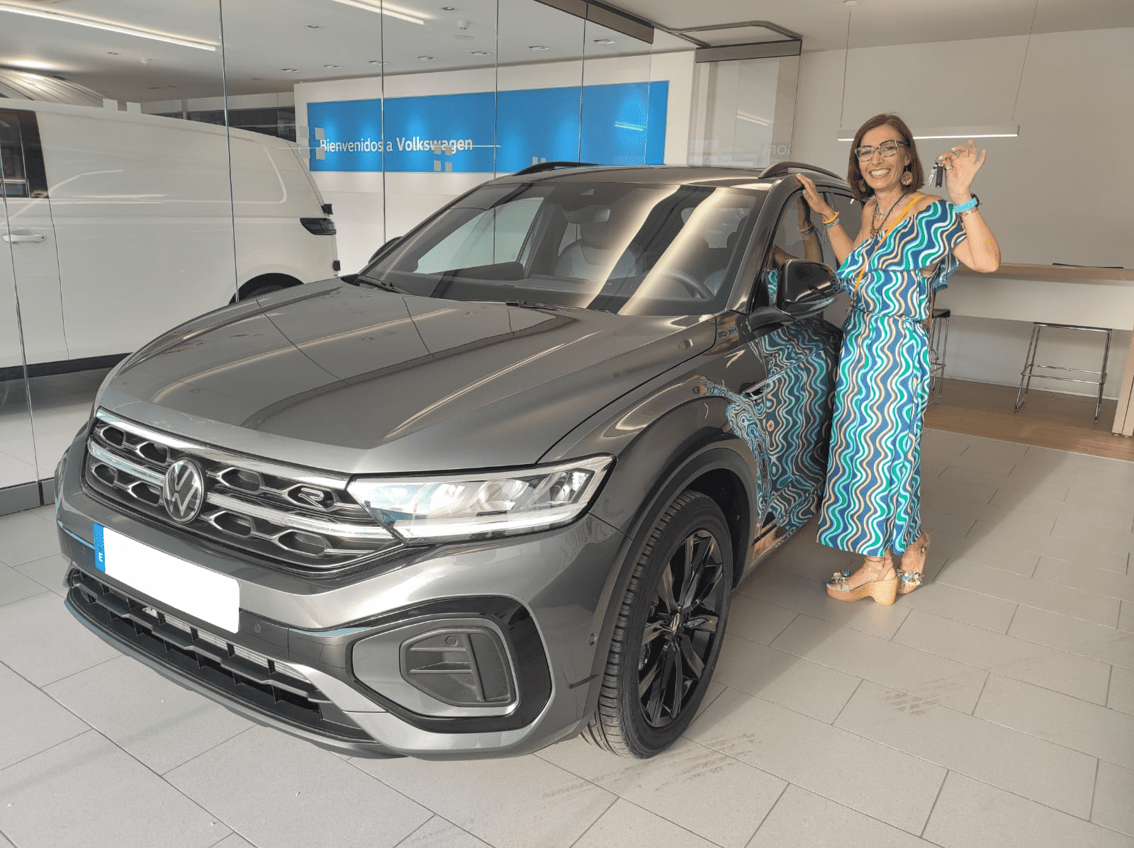 Entrega Volkswagen T-Cross a Eva Entrega Volkswagen T-Cross a Eva