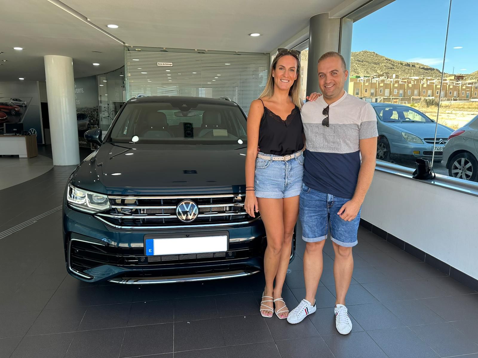 Entrega Volkswagen Tiguan a Alba María Entrega Volkswagen Tiguan a Alba María